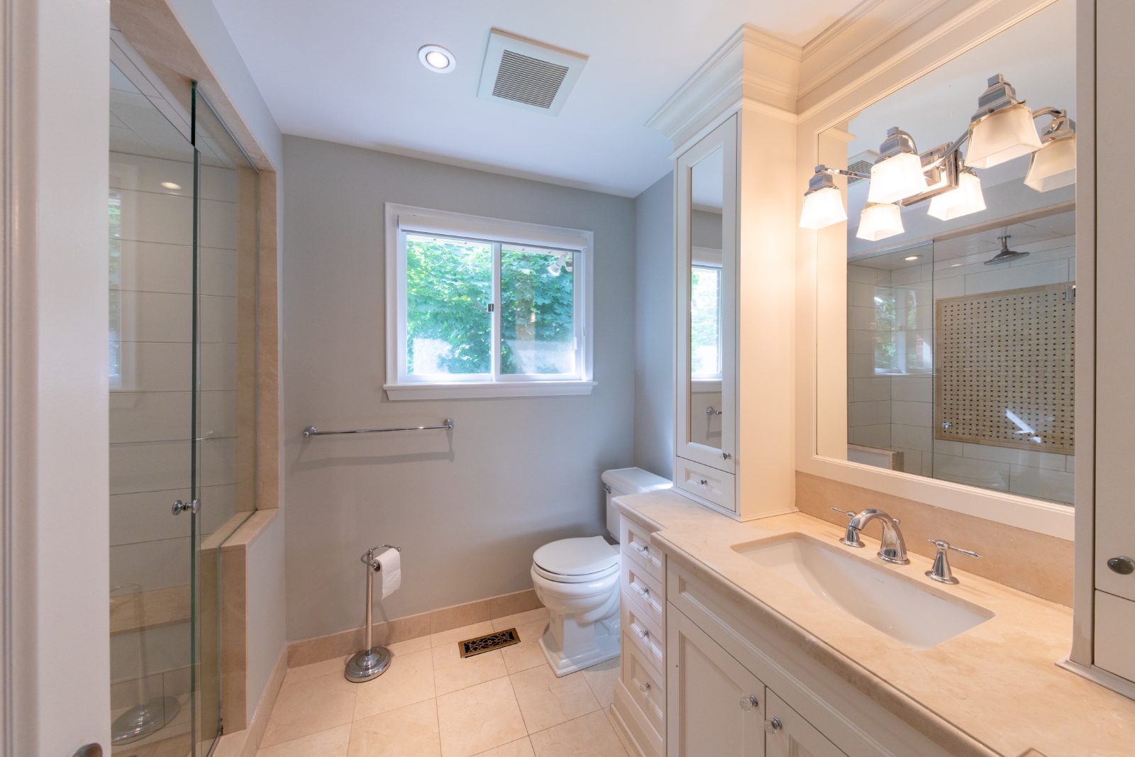 Second-floor bathroom