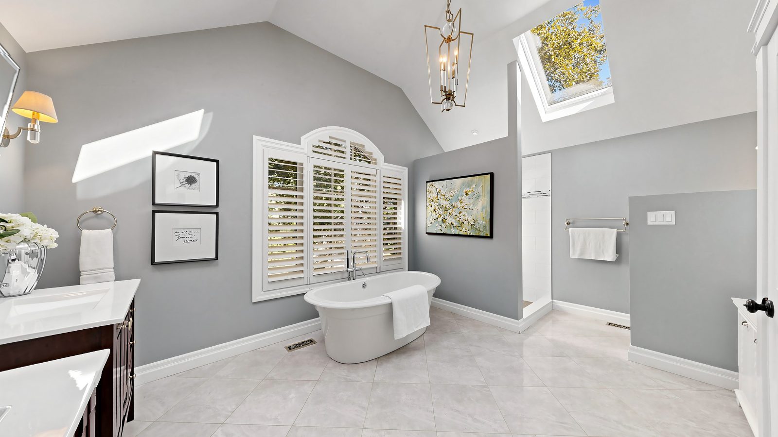 Vaulted, skylit primary ensuite