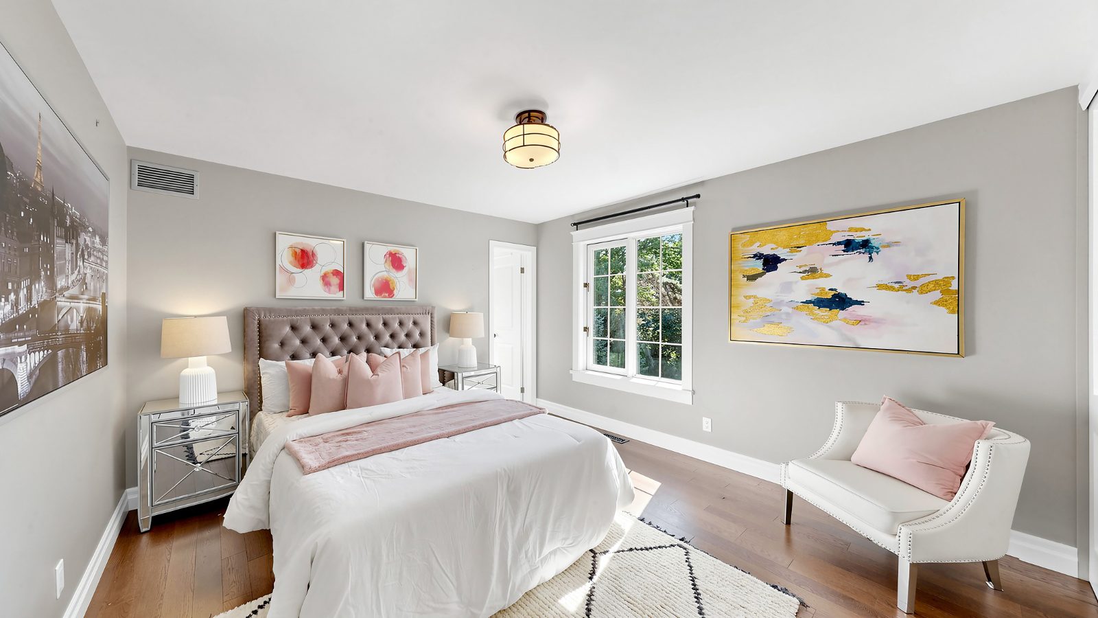 Second bedroom