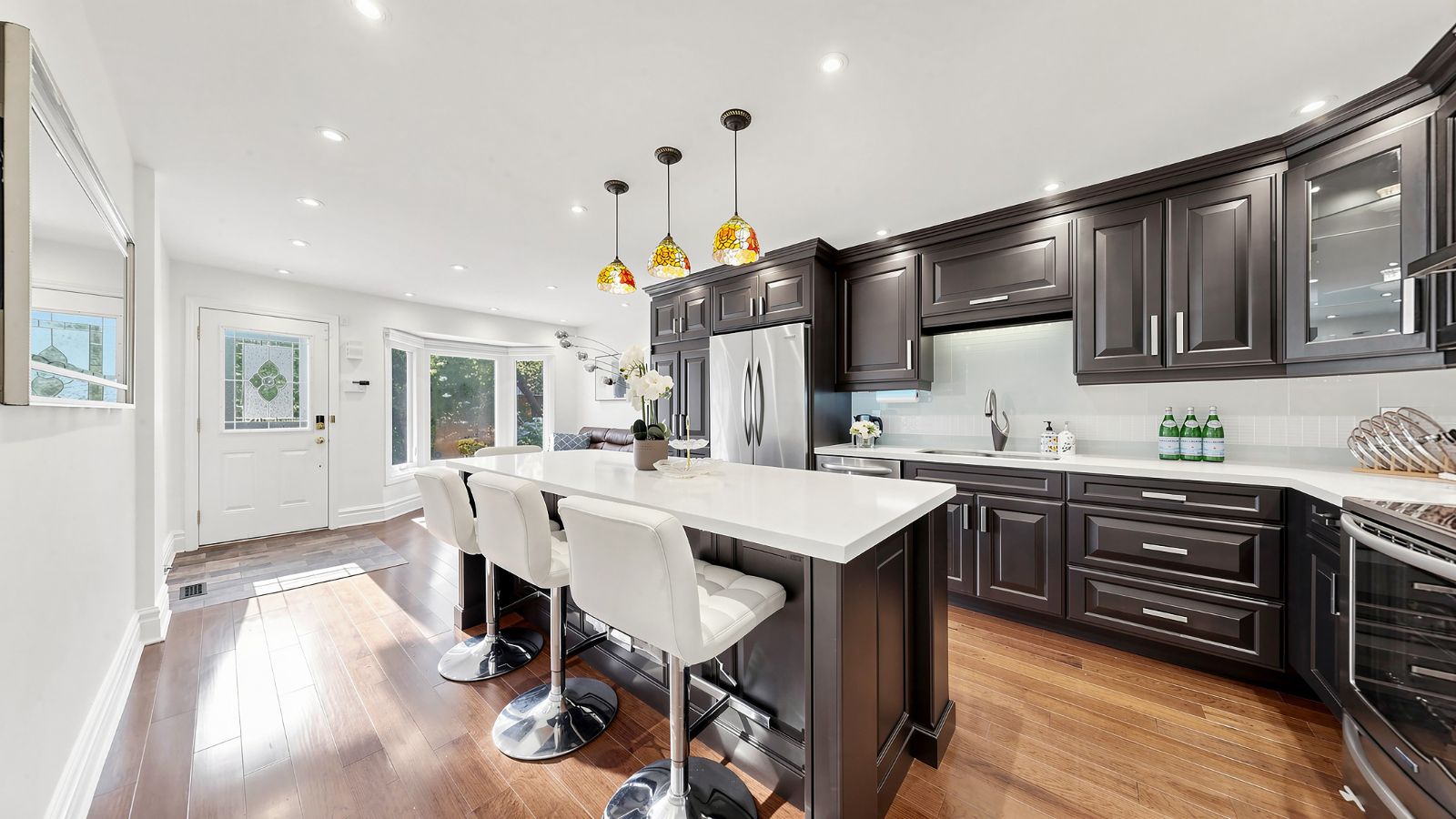 Kitchen with oversized island — a rare find