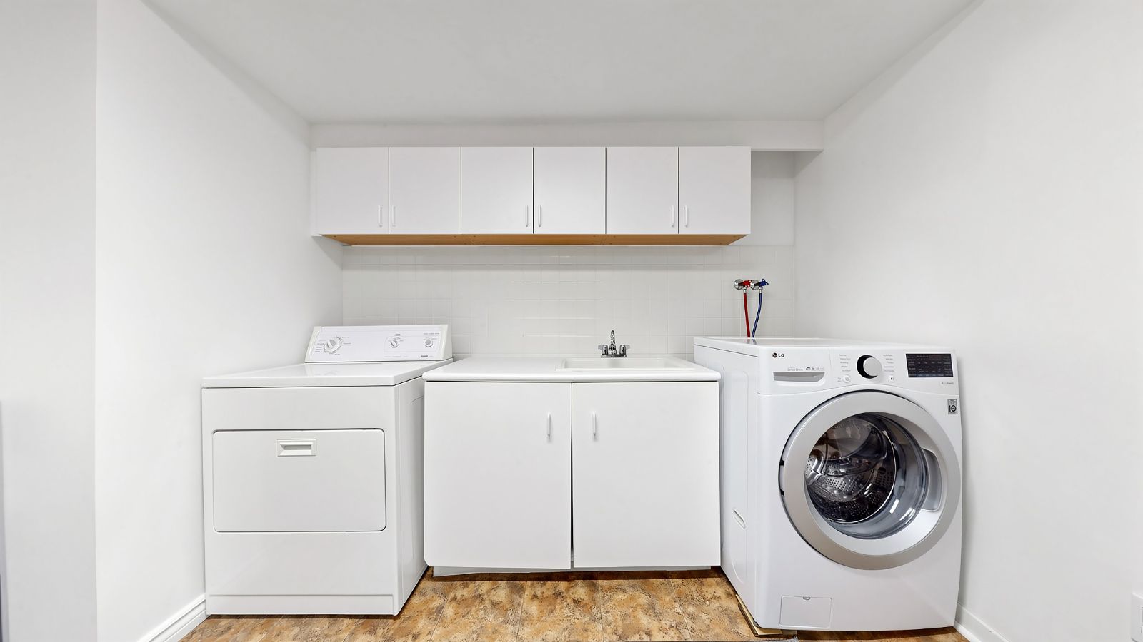 Oversized laundry room