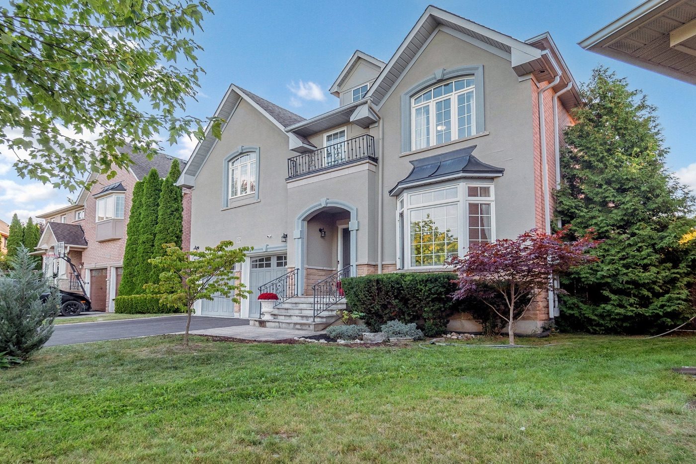 3374 Fox Run Circle